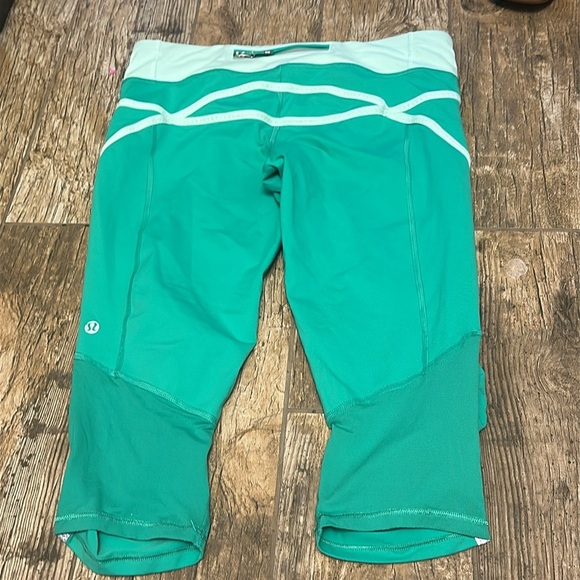Lululemon Run Pace Crop Very Green / Fresh Teal 8 - Picture 4 of 6